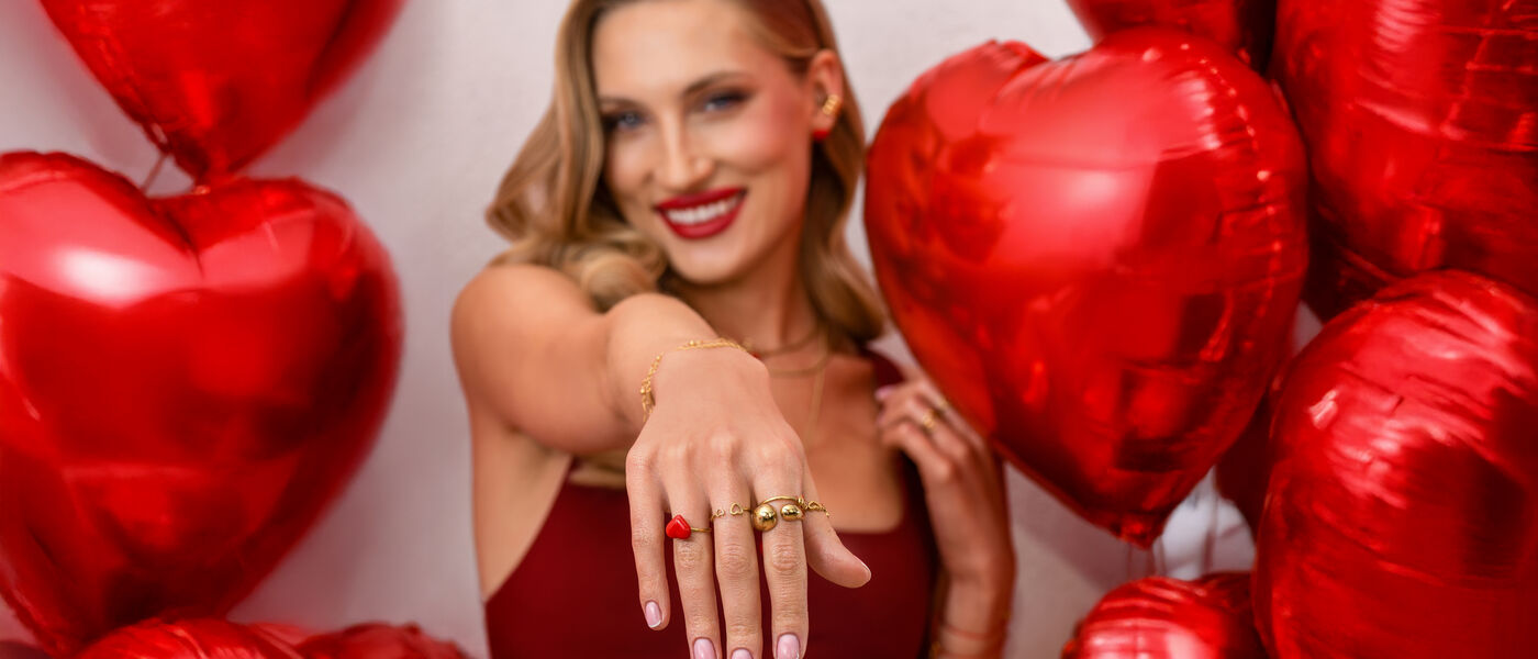 Biżuteria z przesłaniem – jak wybrać promise ring?