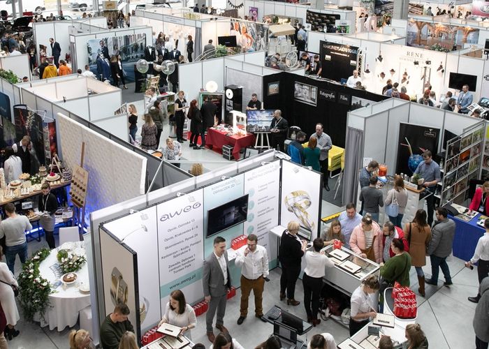 Jak przygotować się do targów ślubnych?