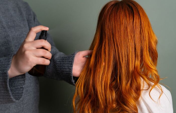 Jak dbać o włosy farbowane i rozjaśniane, żeby kolor był trwały i lśniący?